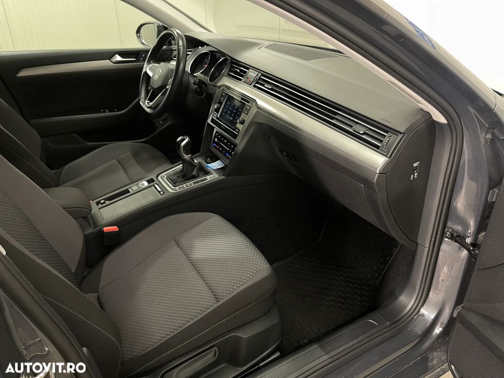 Volkswagen Passat 1.5 TSI ACT Advance - 10