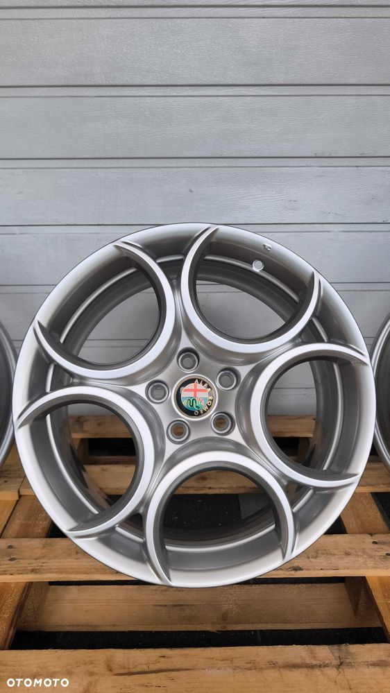 Felgi aluminiowe Alfa Romeo Giulia 18" 5x110 8J 9J Nowe (OL649F) - 5
