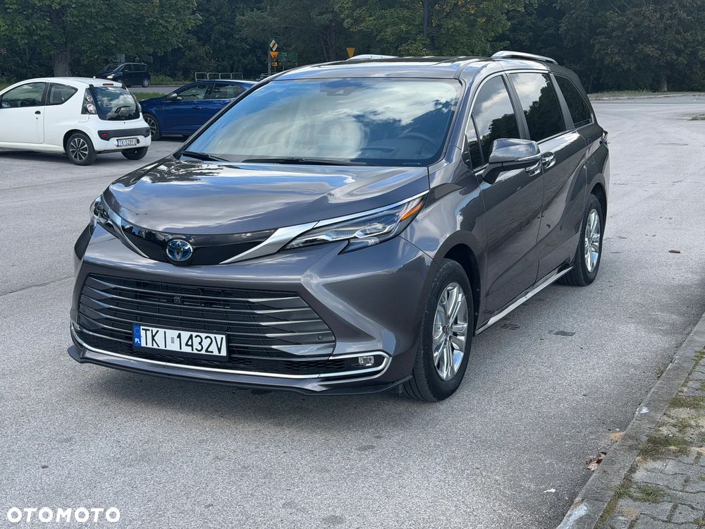 Toyota Sienna 3.5 V6 - 17