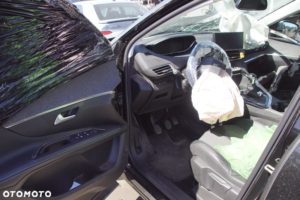 Auto na części - Peugeot 3008 II Lift 1.2 PureTech 130 KM HN05 20R101 KTV 2021R Silnik Skrzynia Drzwi Błotnik Zderzak Klapa Lampa Lusterko Klamka Szyba Deska Kokpit Sterownik Moduł Czujnik Licznik Wyświetlacz Panel - 10