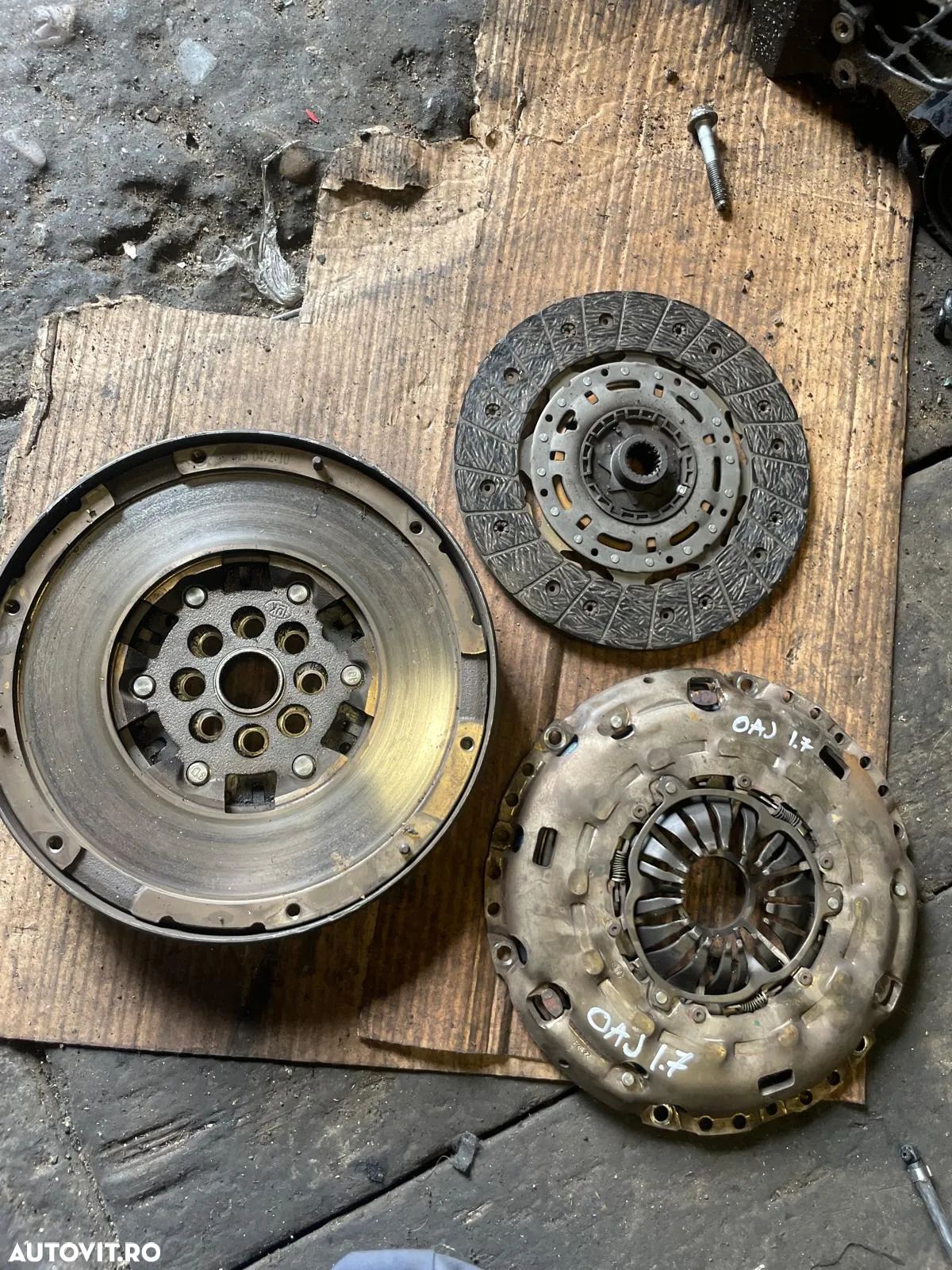 Kit ambreaj / placa disc volanta Opel Astra J 2012 1.7 diesel e5 - 1