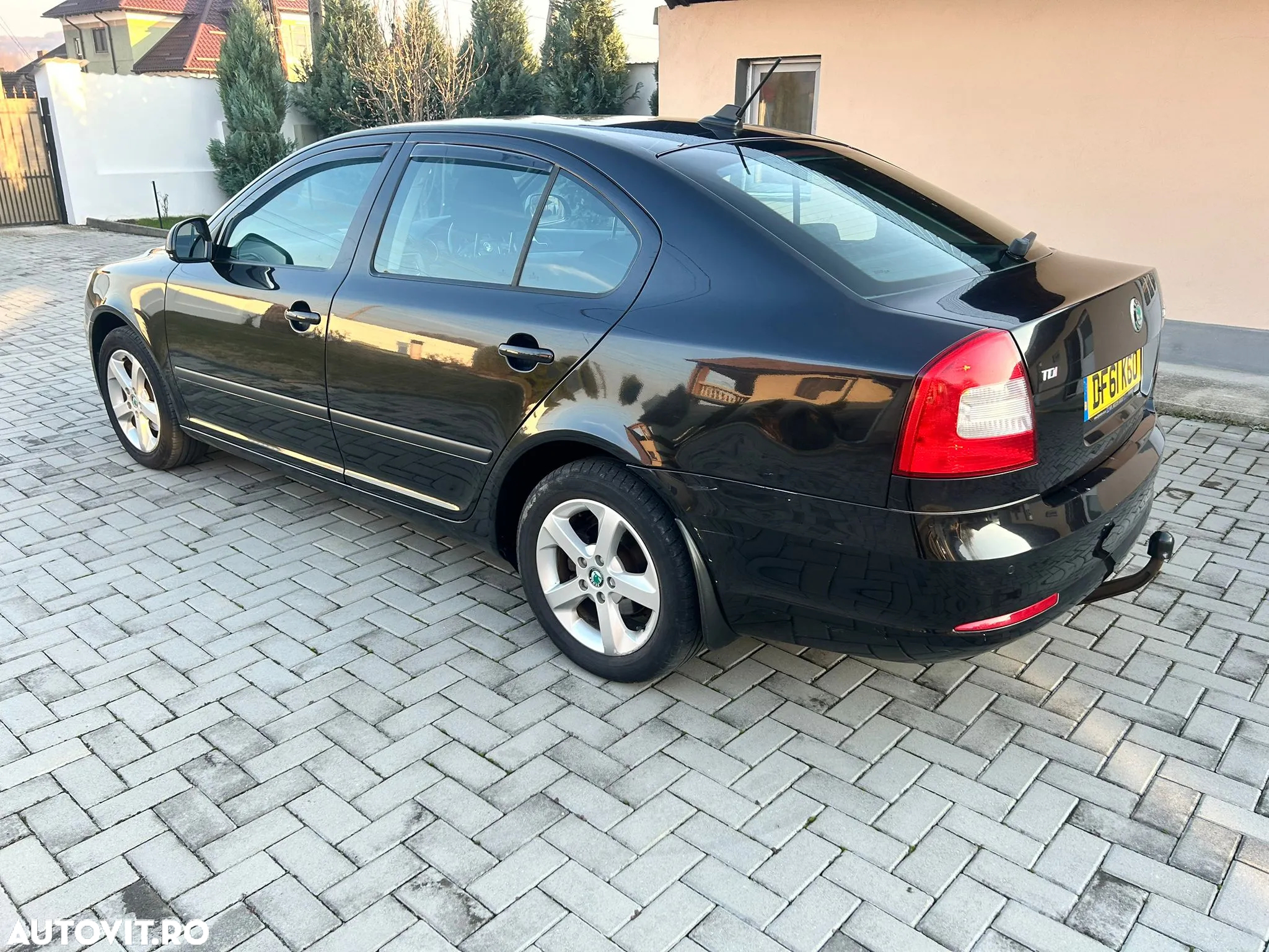 Dezmembrez Skoda Octavia 2 Facelift - 3