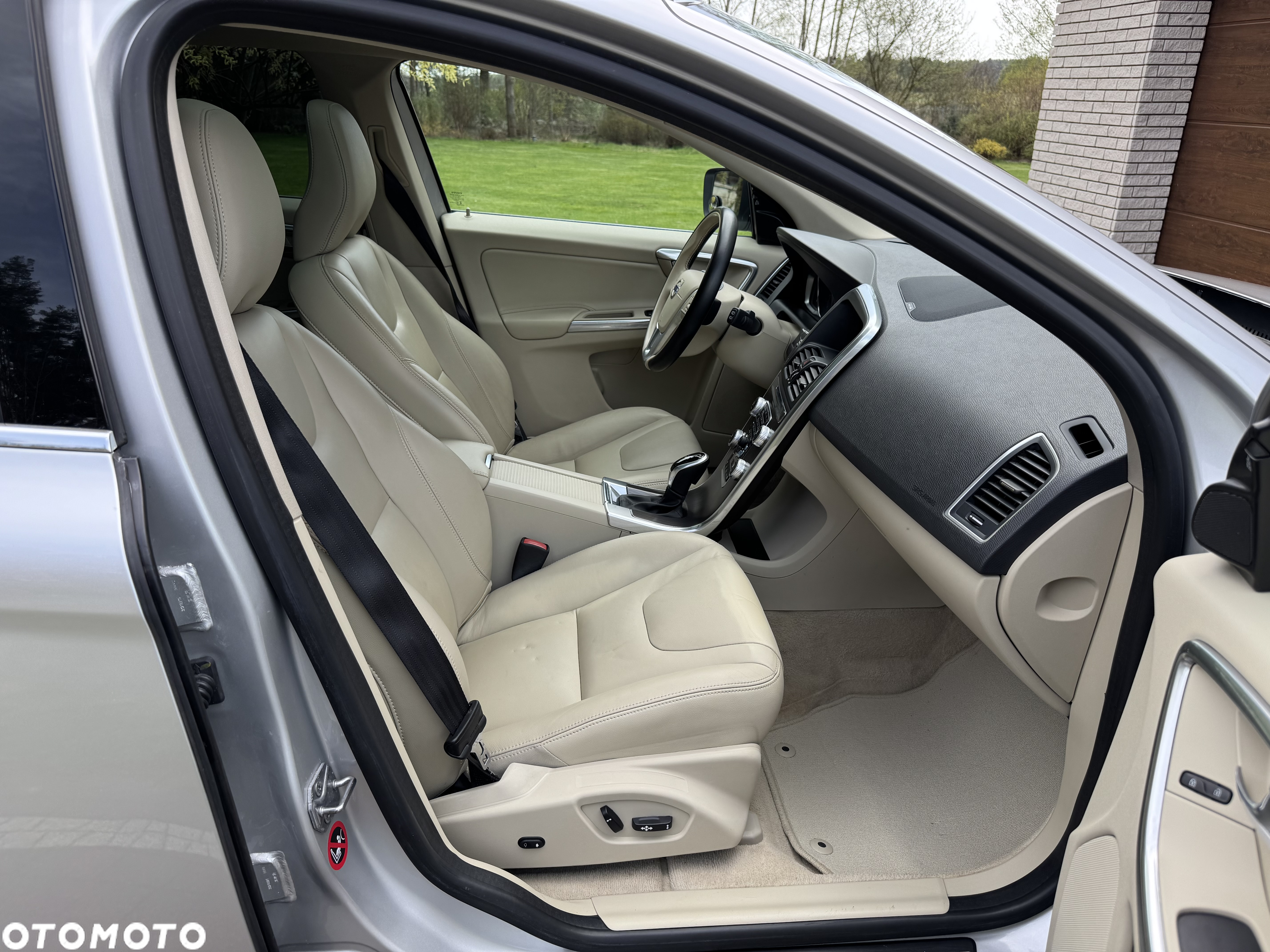 Volvo XC 60 - 8
