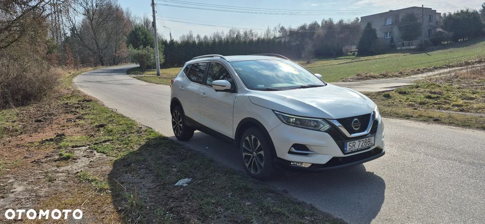 Nissan Qashqai 1.2 DIG-T N-Connecta - 1