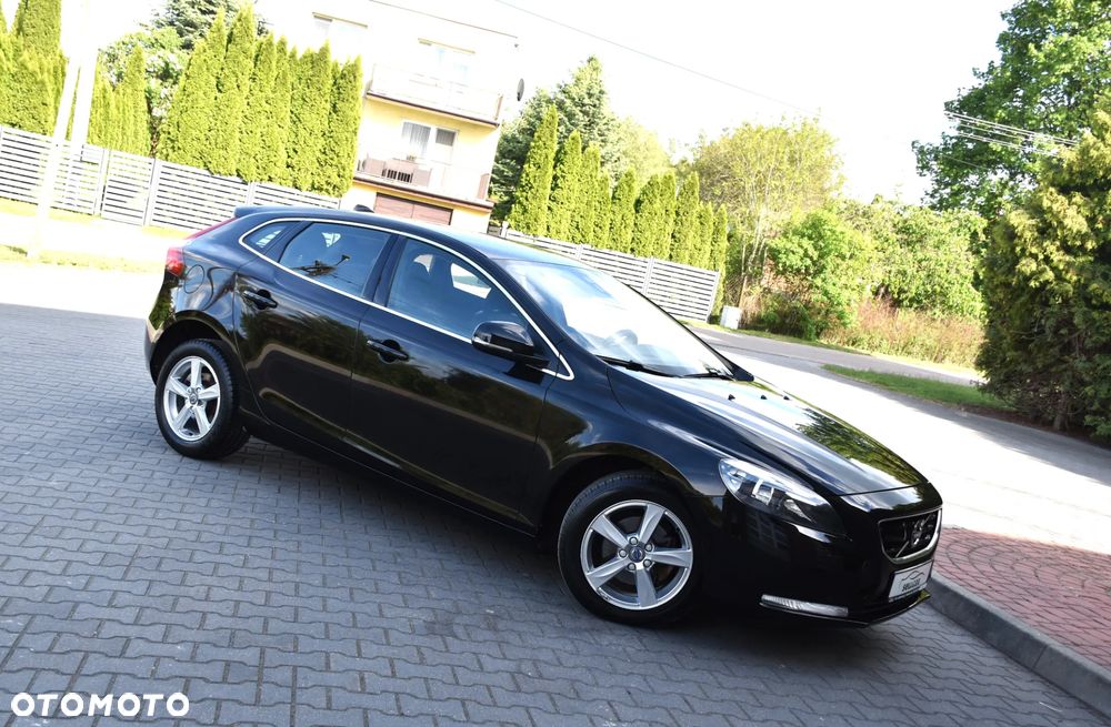 Volvo V40 D2 Summum - 26