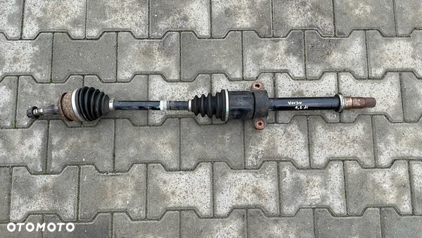 TOYOTA VERSO 15-18 1.6 D4D PÓŁOŚ PRAWA 43410-0F080