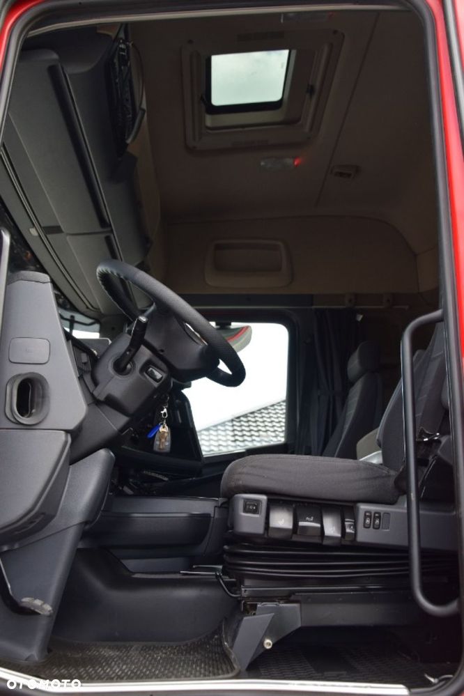 Scania R520 V8 Loglift 125S - 28