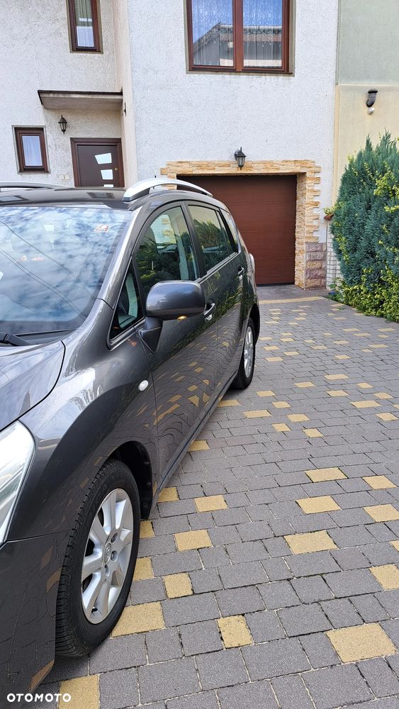 Toyota Verso - 4