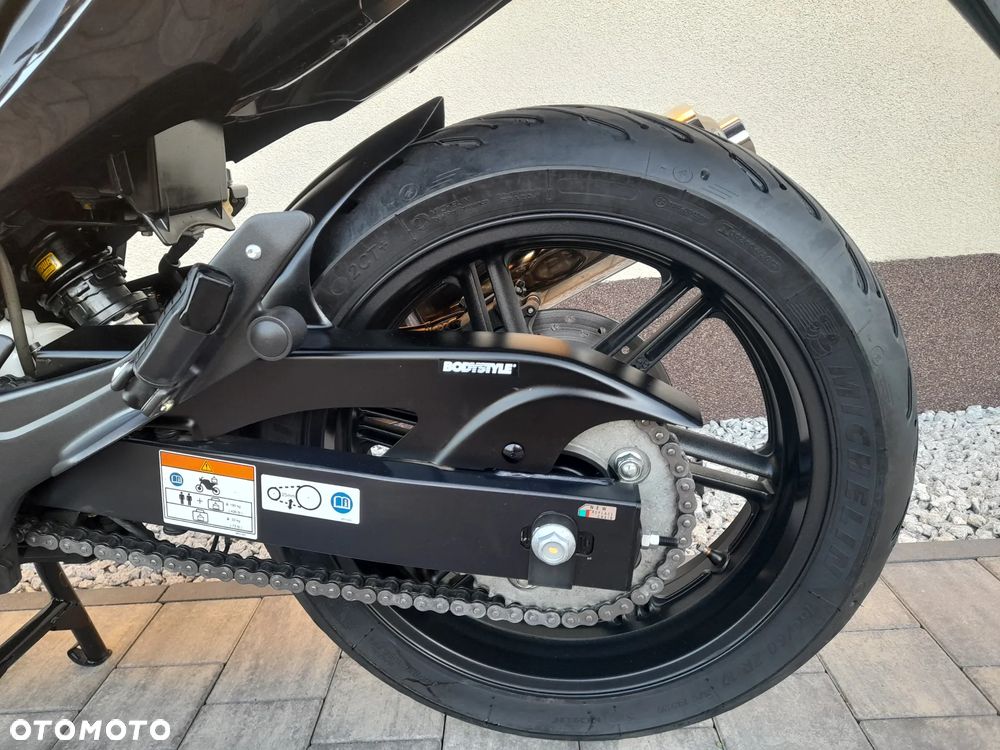 Honda CBF - 34