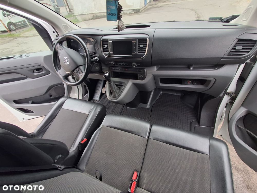 Opel Vivaro - 12