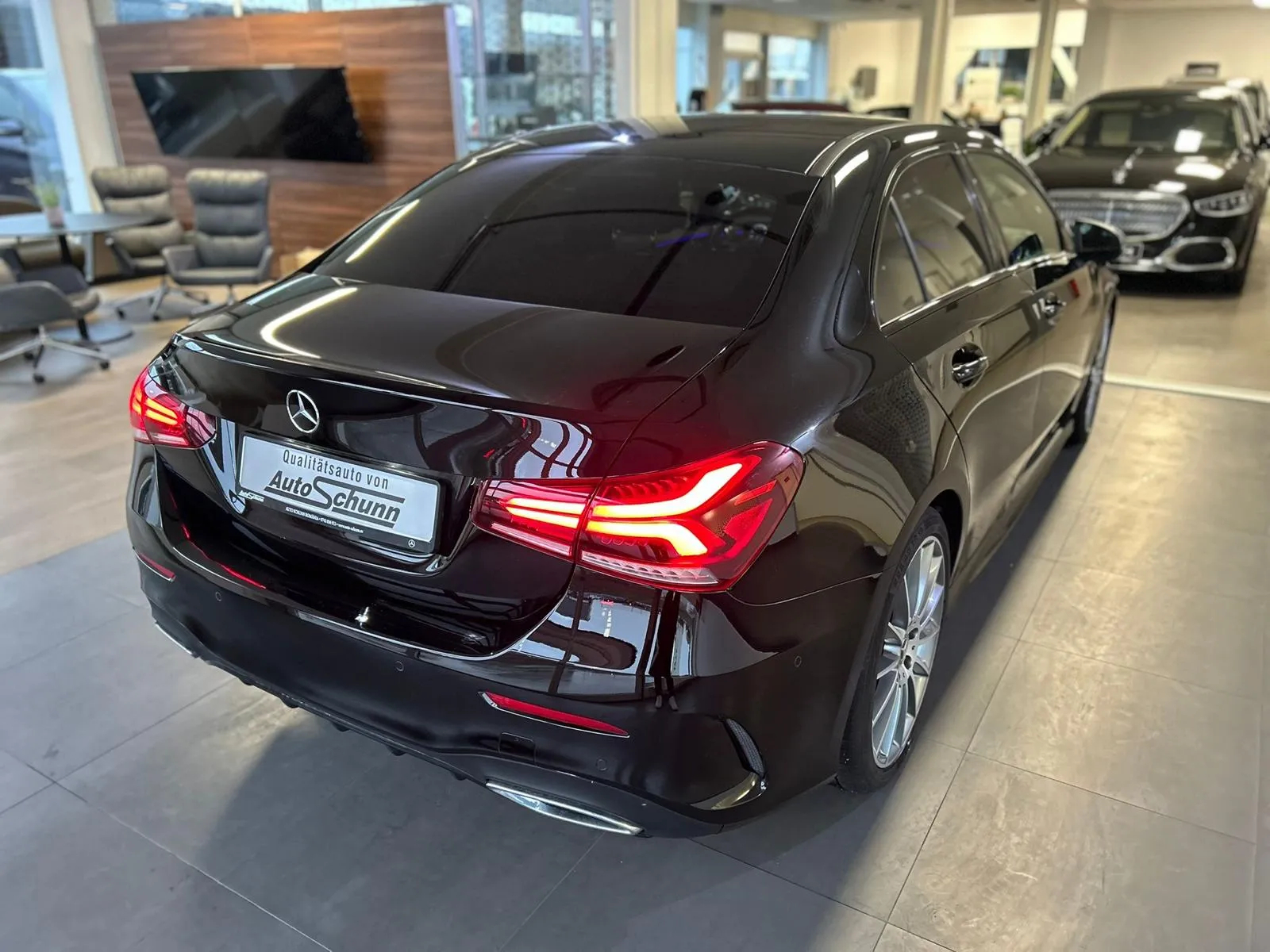 Mercedes-Benz A 220 d 8G-DCT AMG Line - 6