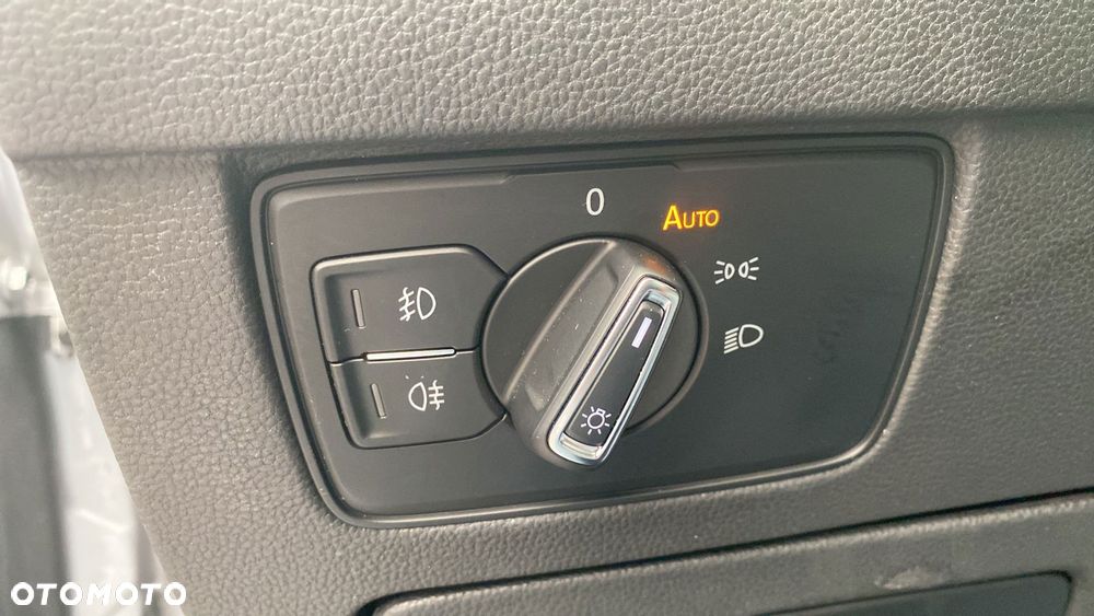 Volkswagen Passat - 24