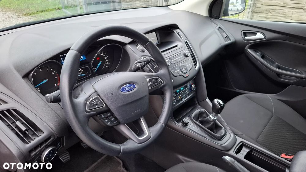 Ford Focus - 17