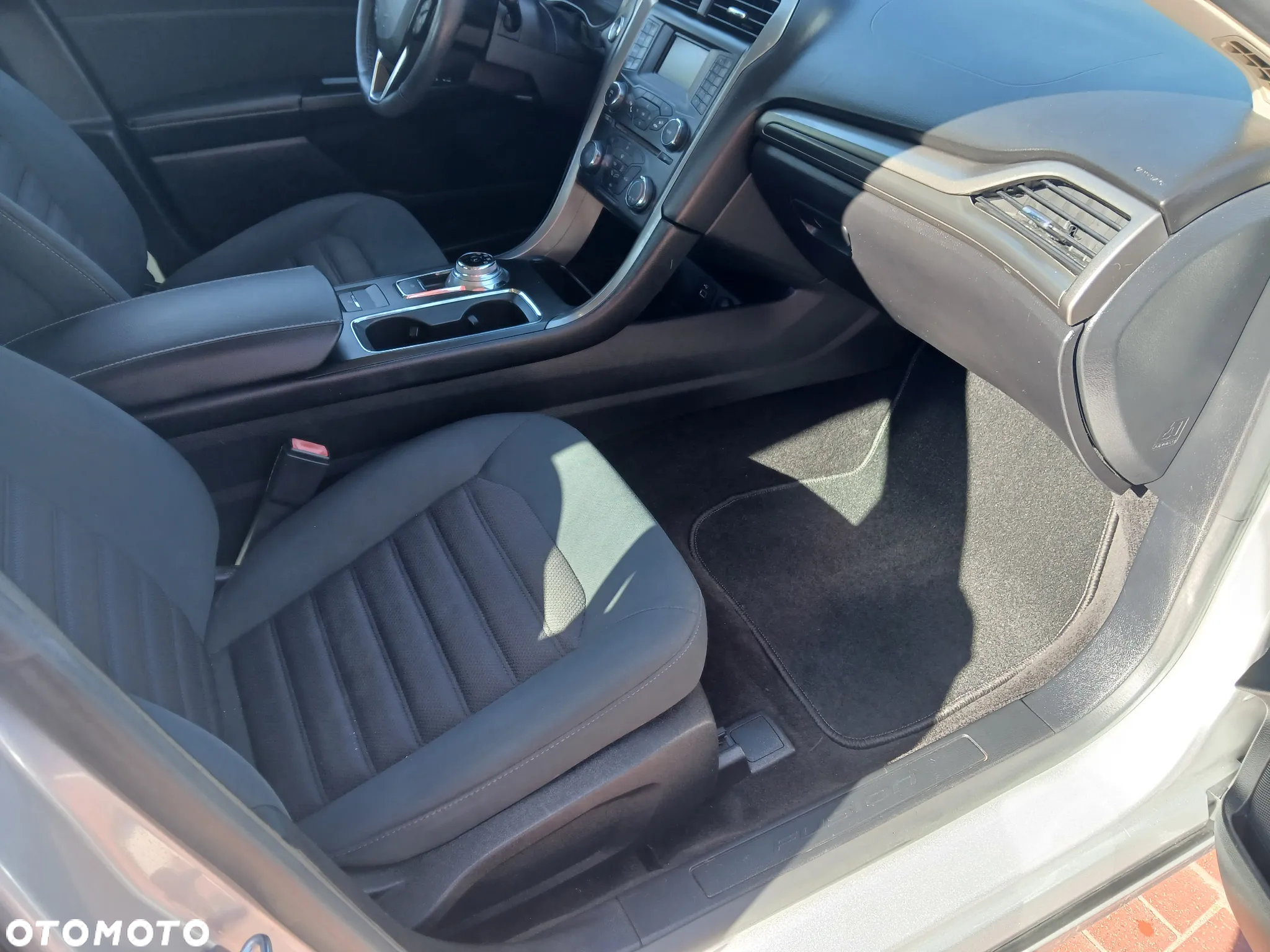 Ford Fusion - 15