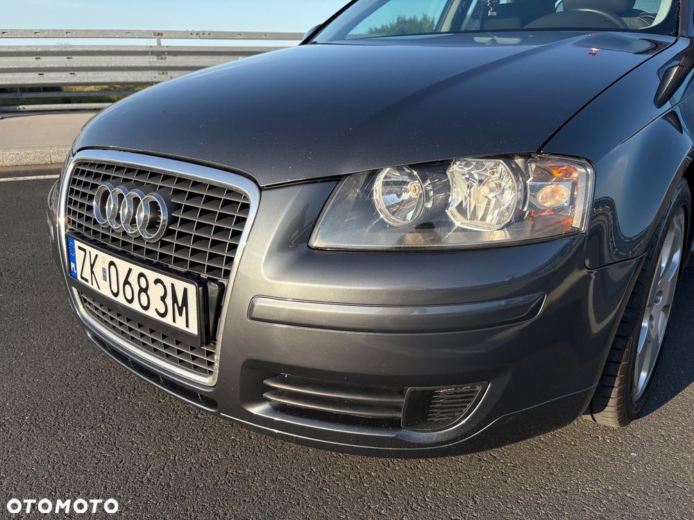Audi A3 3-drzwiowe 1.6 Ambition - 10