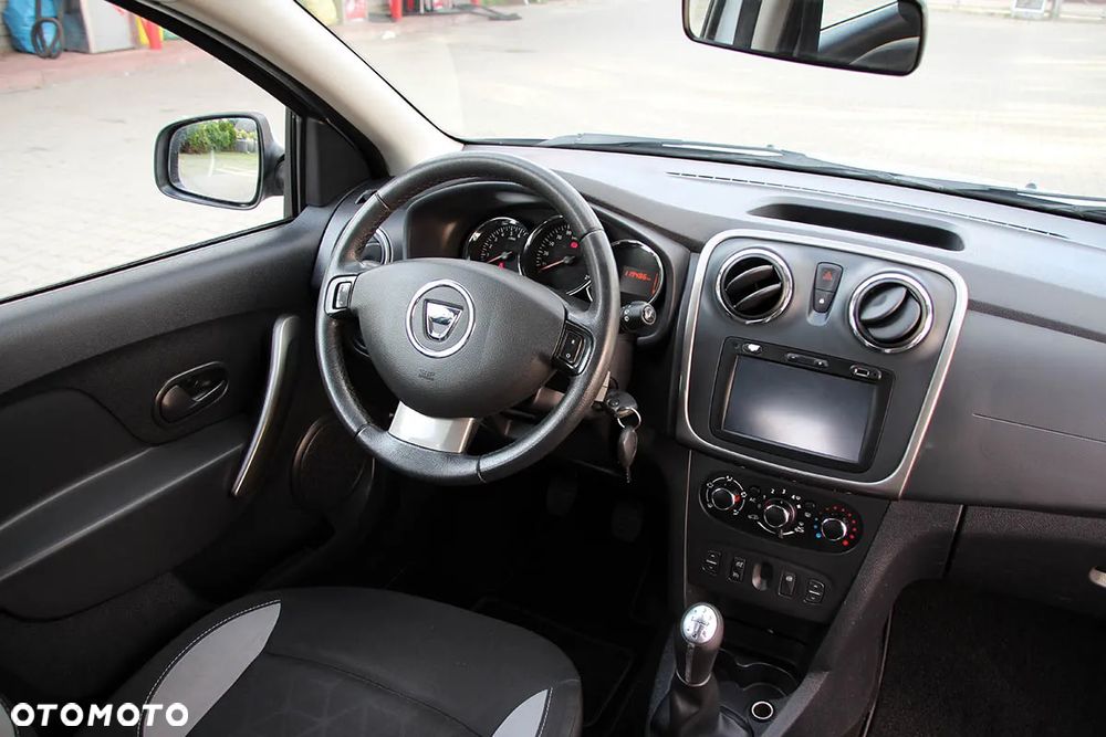 Dacia Sandero Stepway 0.9 TCe Laureate - 24