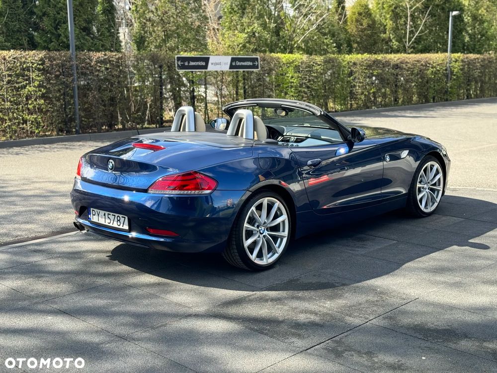 BMW Z4 sDrive30i - 10
