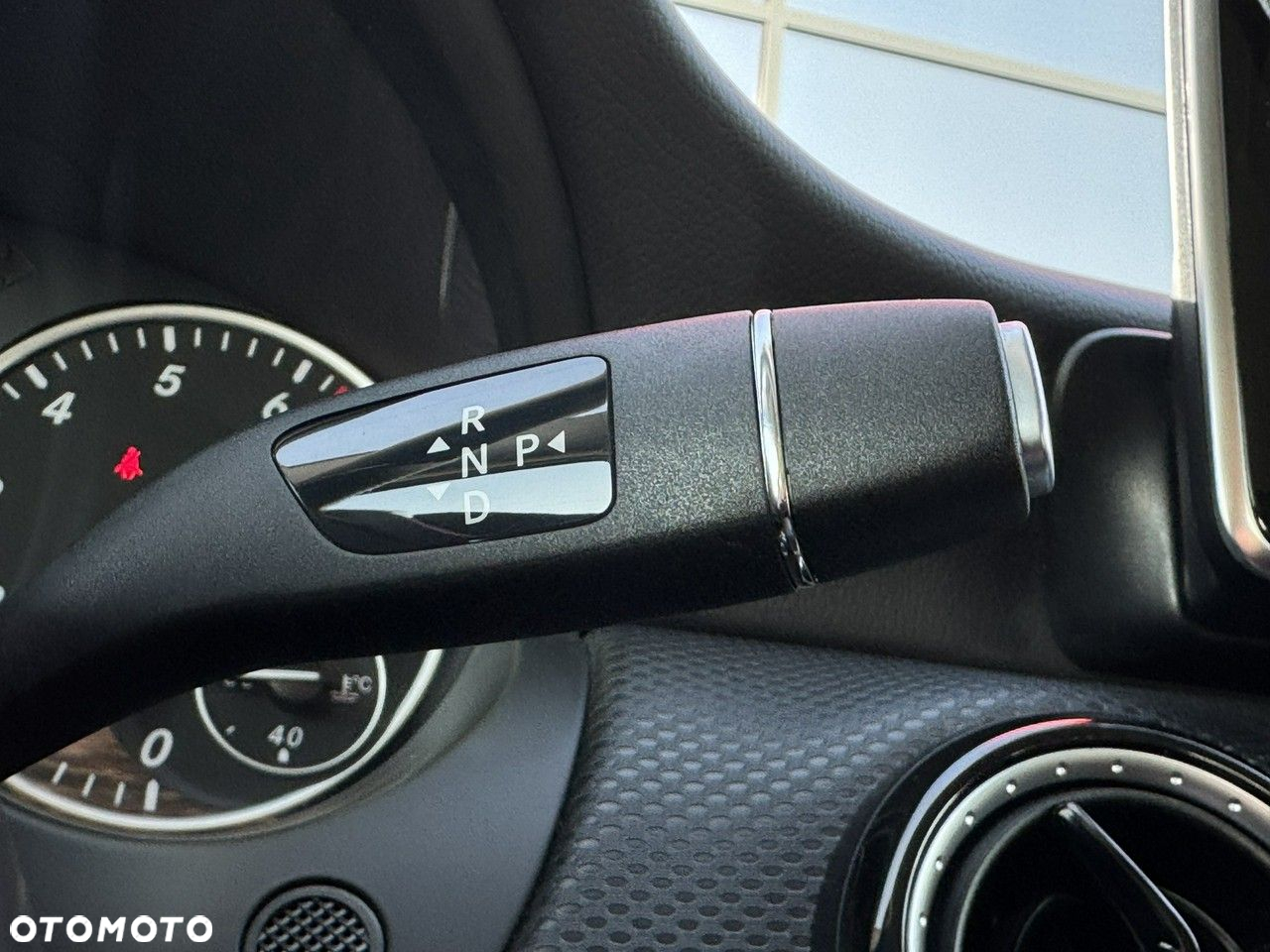 Mercedes-Benz Klasa A 180 (BlueEFFICIENCY) 7G-DCT Urban - 22