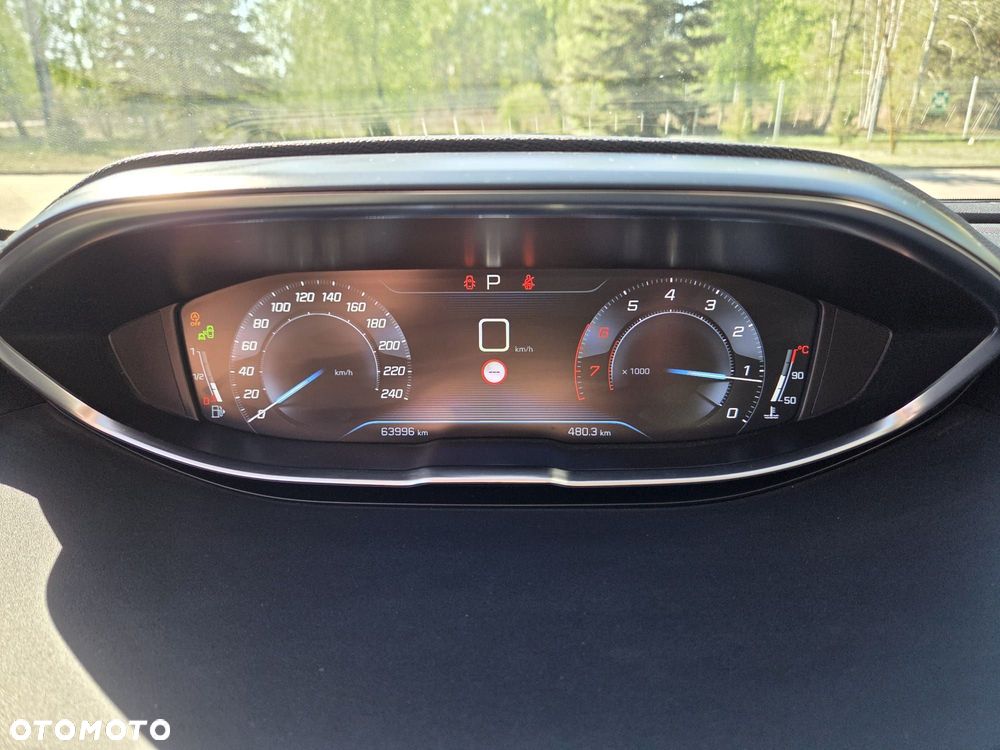Peugeot 5008 1.6 PureTech Allure S&S EAT8 - 11