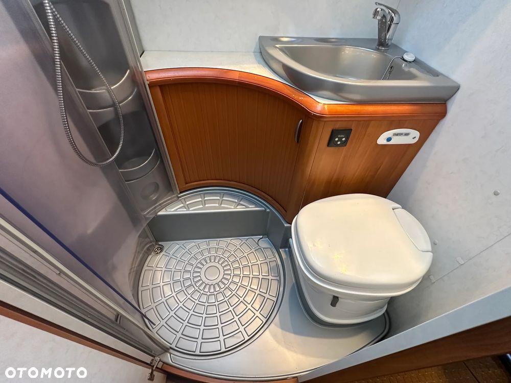 Hobby 460 UL z gwarancją i kabiną prysznicową. ZOBACZ !!! 1450kg!! - 26