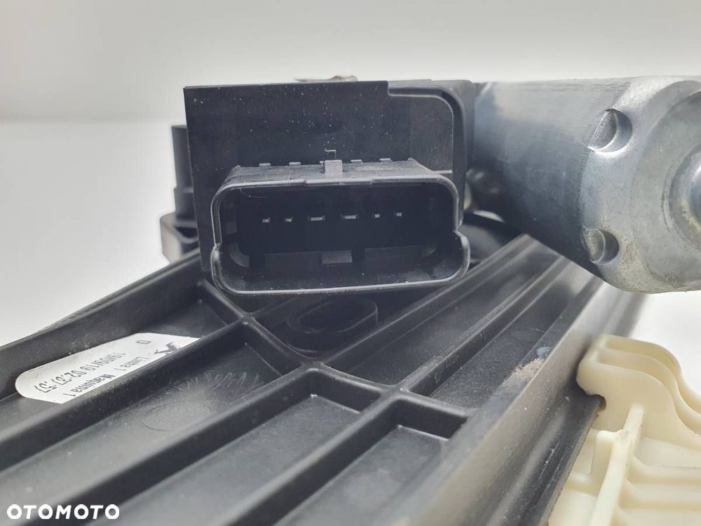 PODNOŚNIK SZYBY TYŁ PRAWY 9830388980 PEUGEOT 5008 II 2019 EUROPA - 3