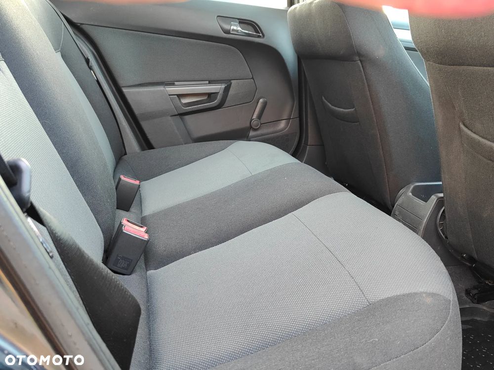 Opel Astra 1.6 Enjoy - 25