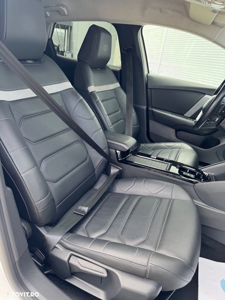 Citroën C4 BlueHDi 130 Stop&Start EAT8 SHINE - 27