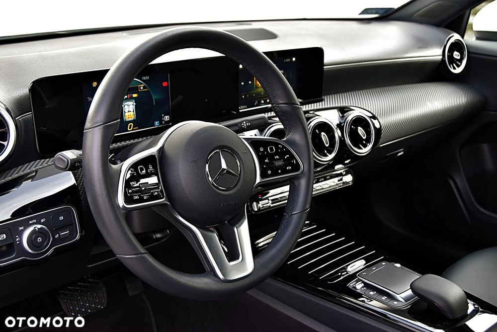 Mercedes-Benz Klasa A 200 7G-DCT - 14