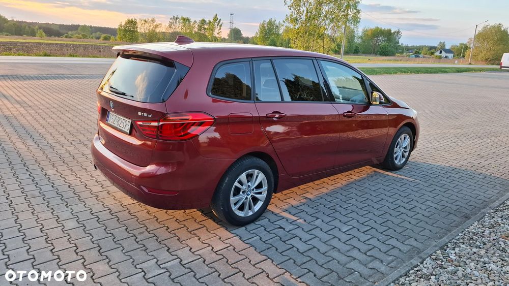 BMW Seria 2 218d - 10