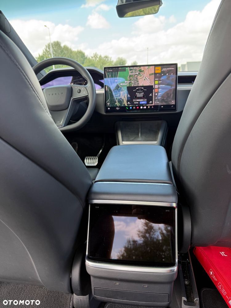 Tesla Model X Plaid - 7
