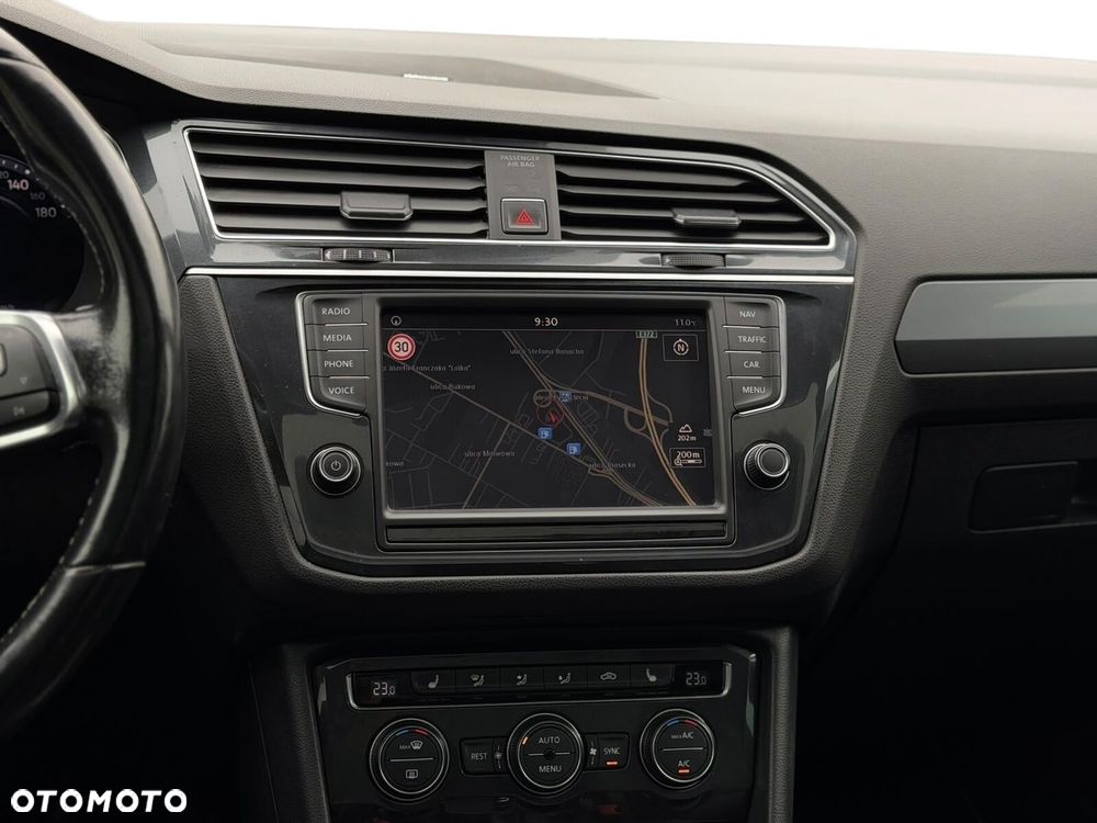 Volkswagen Tiguan - 29