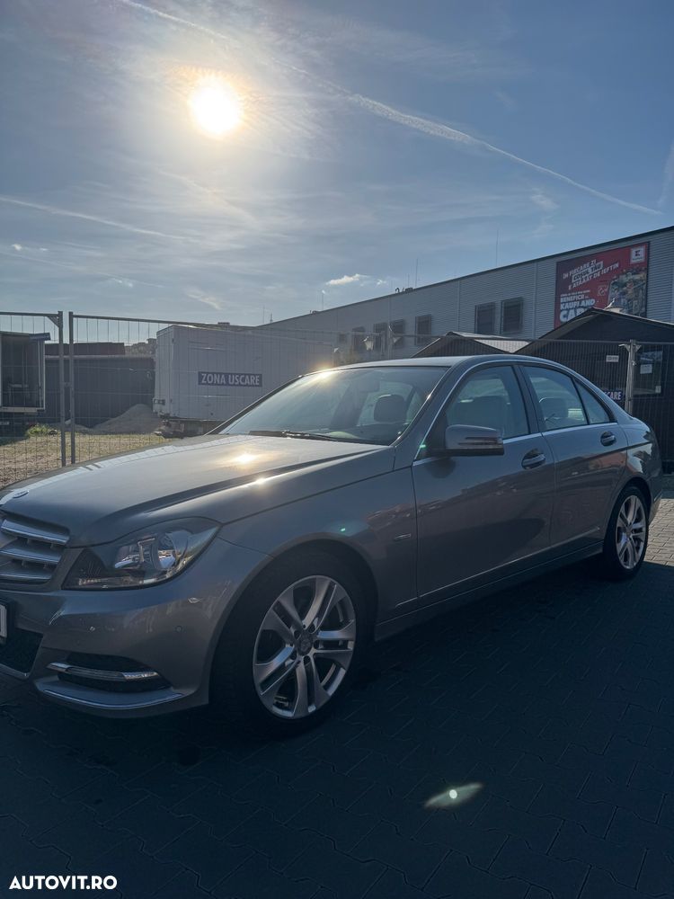 Mercedes-Benz C - 4
