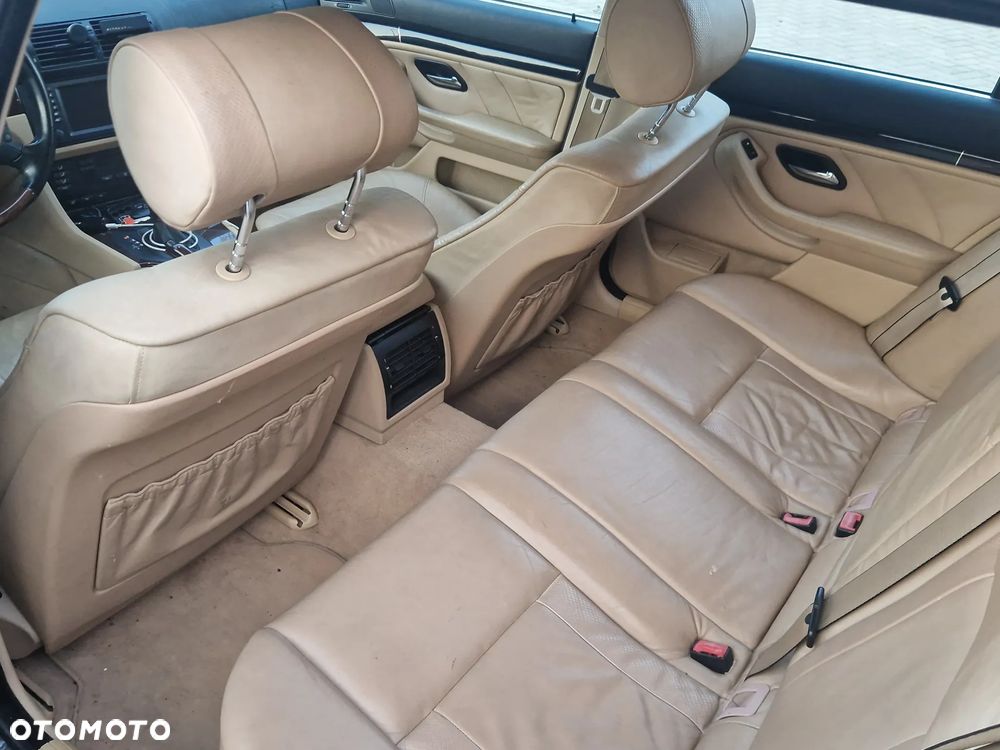 BMW Seria 5 - 11