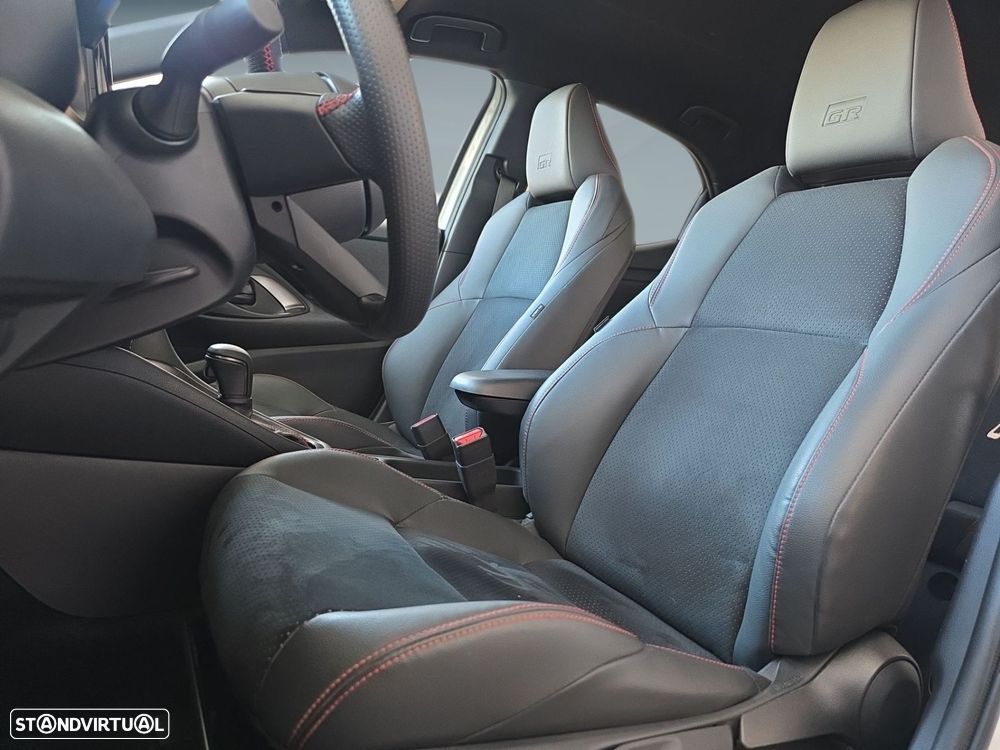 Toyota Yaris 2026 photo 2