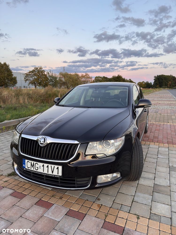 Skoda Superb 2.0 TDI DSG Elegance - 1