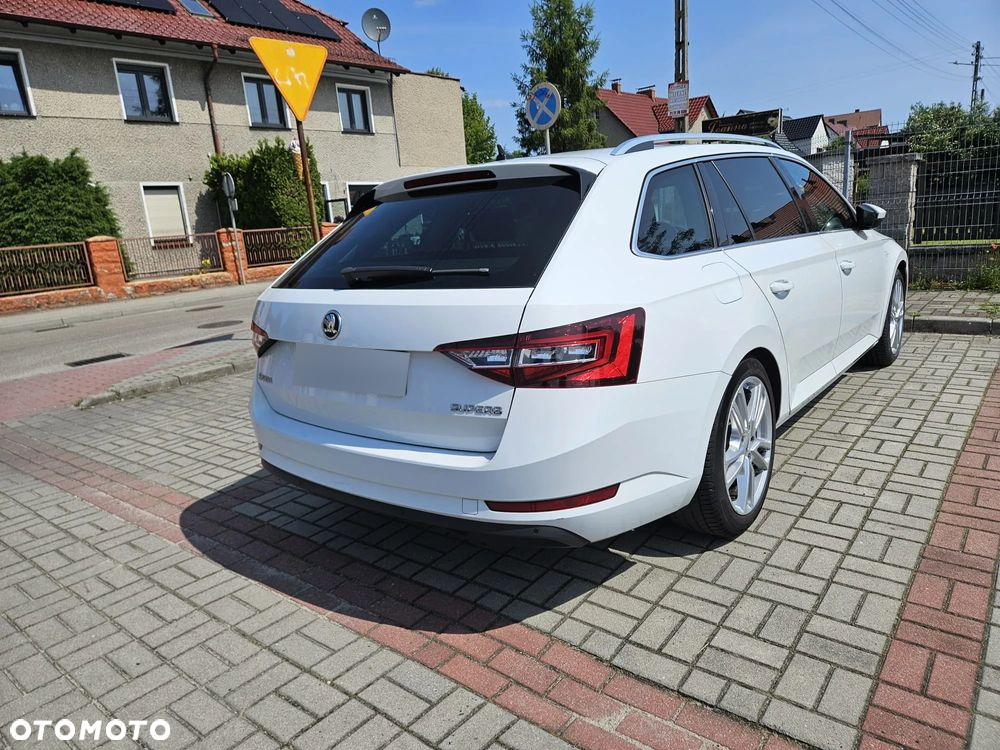 Skoda Superb 2.0 TDI L&K DSG - 5