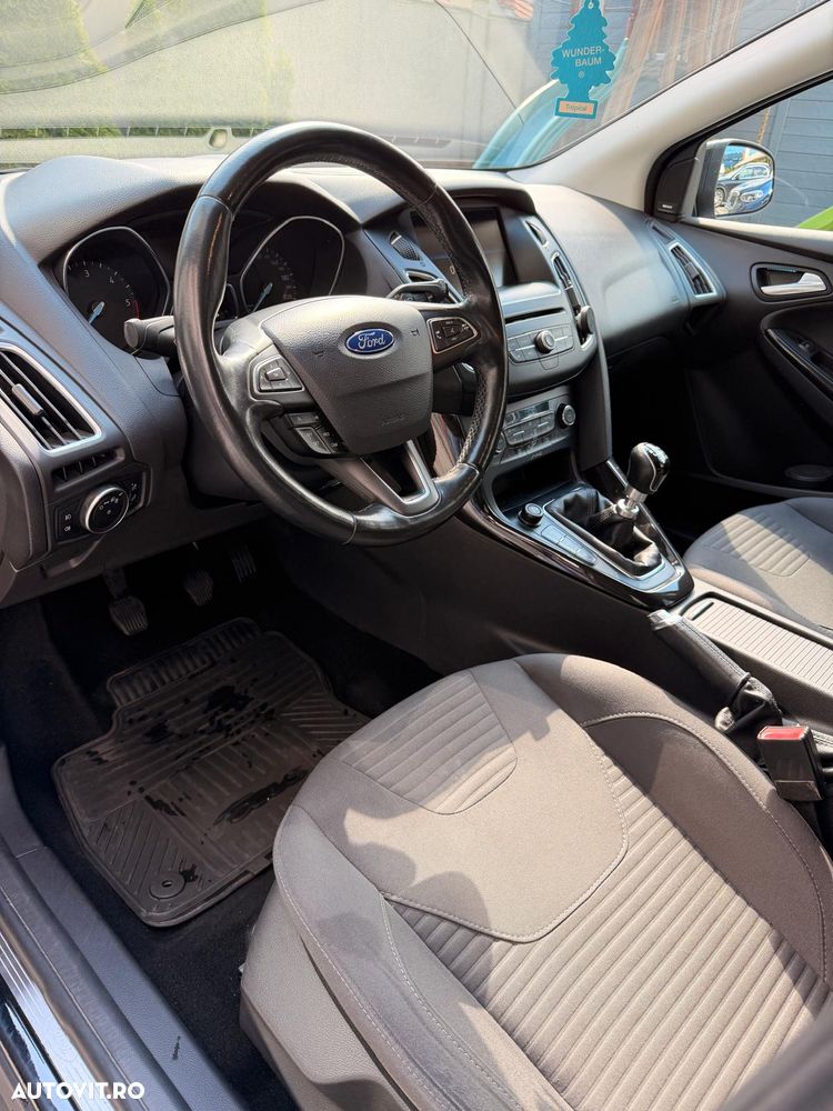 Ford Focus 1.6 TDCI DPF Titanium - 7