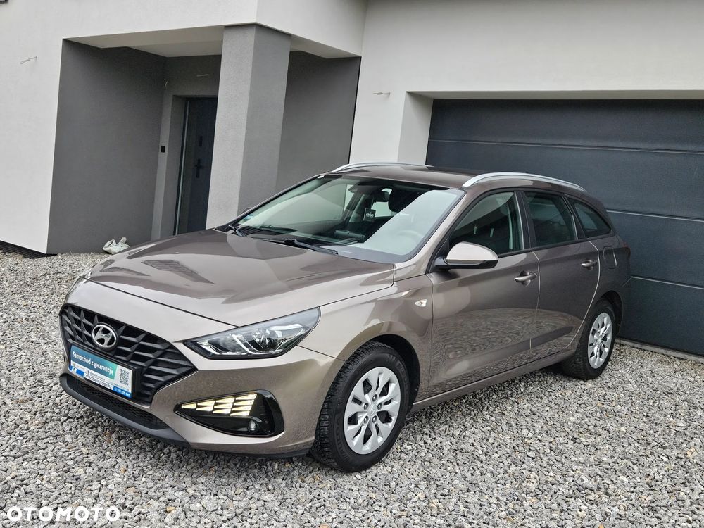 Hyundai i30 1.5 DPI Classic + - 33