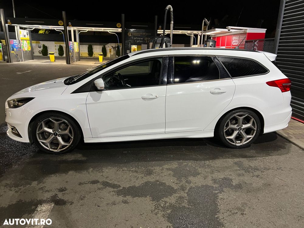 Ford Focus ST - 20