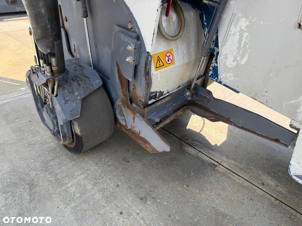 Wirtgen W 50 DC - 12