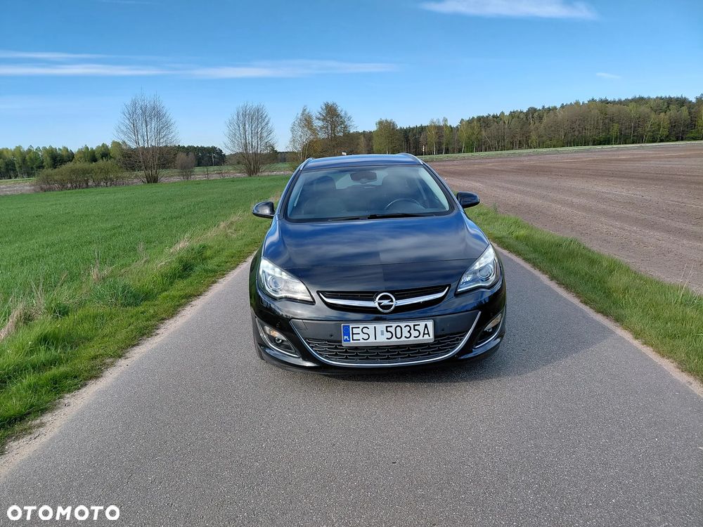 Opel Astra 1.4 T Cosmo - 4