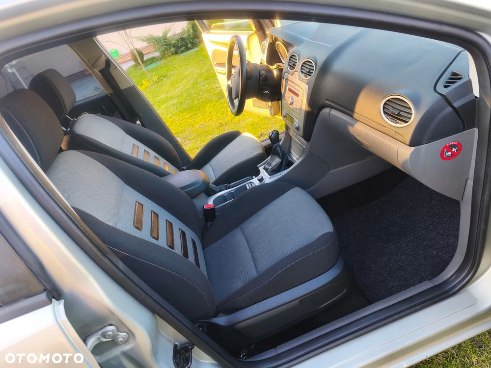 Ford Focus 1.6 Ti-VCT FX Gold / Gold X - 23