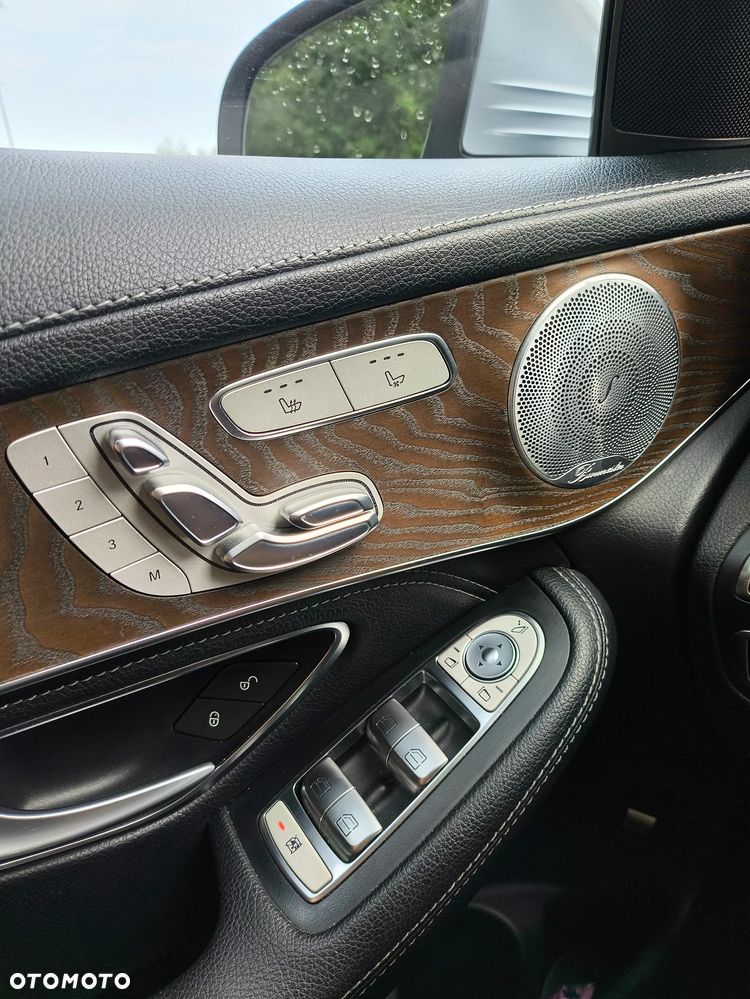 Mercedes-Benz GLC 300 4Matic 9G-TRONIC Exclusive - 11