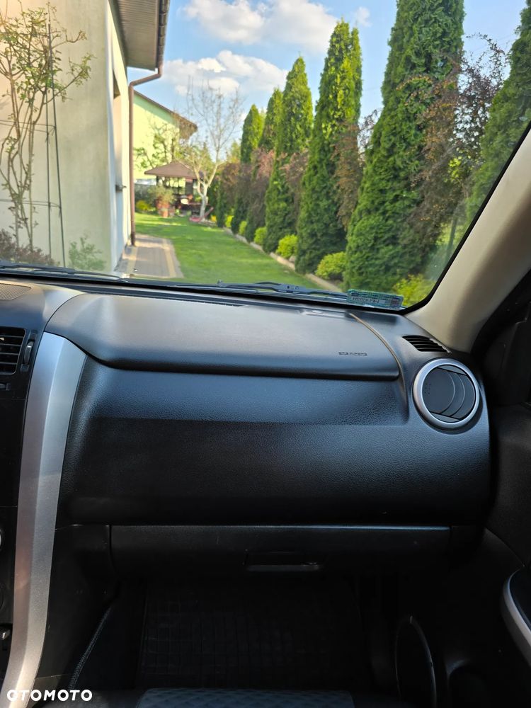 Suzuki Grand Vitara 2.4 Premium - 9