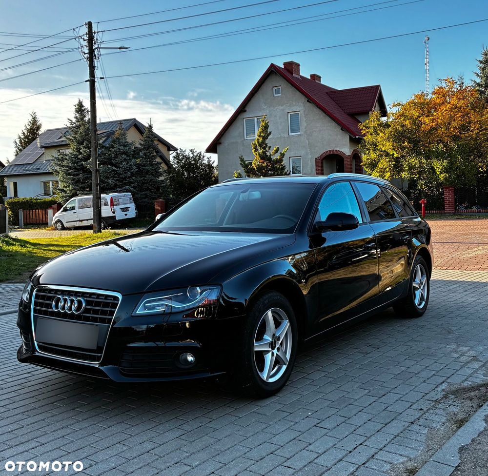 Audi A4 Avant - 1