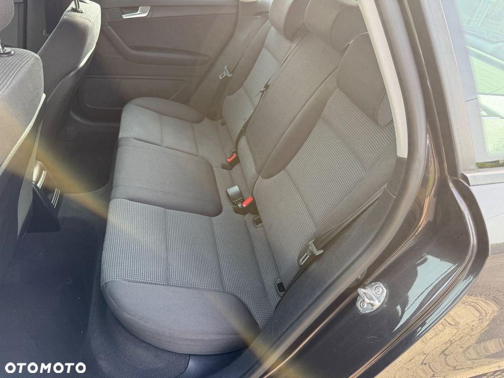 Audi A3 Sportback 1.6 FSI Ambition - 17
