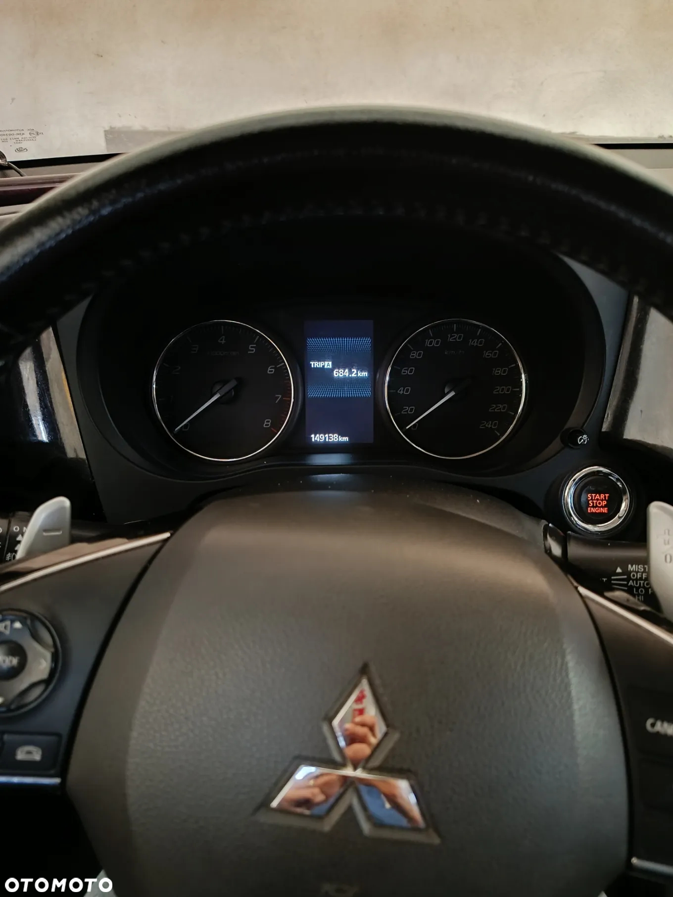 Mitsubishi Outlander - 3