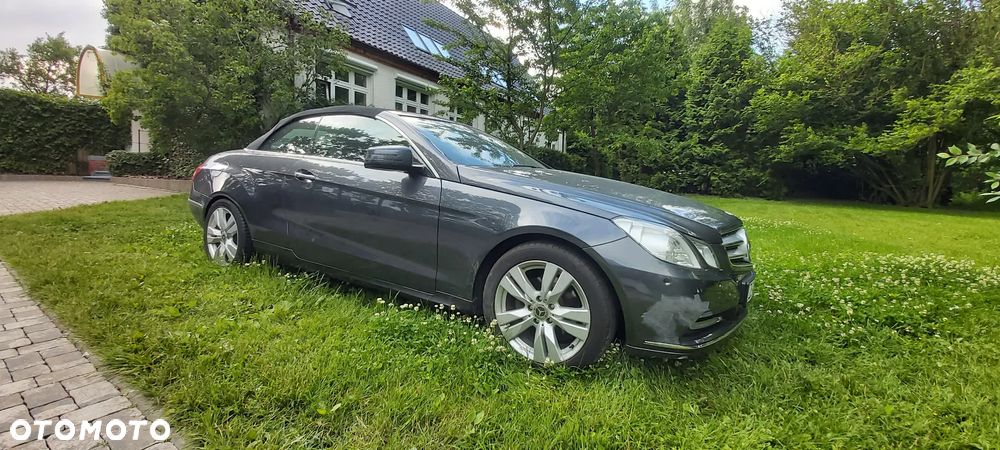 Mercedes-Benz Klasa E 220 CDI DPF Cabrio BlueEFFICIENCY Automatik Elegance - 4