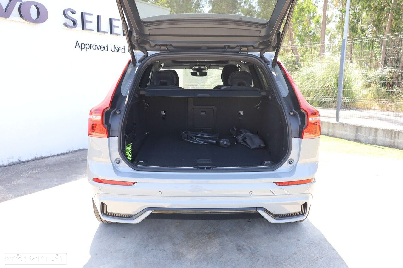 Volvo XC 60 2.0 T6 PHEV Plus Dark AWD - 7
