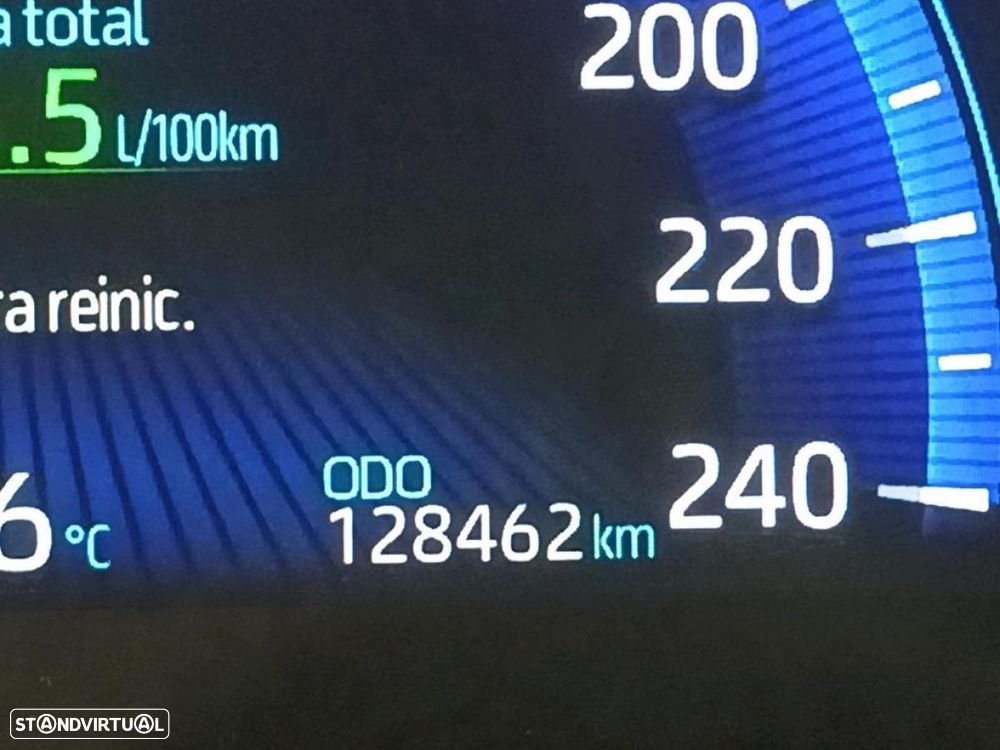 Toyota Corolla Touring Sports 1.8 Hybrid Comfort - 4
